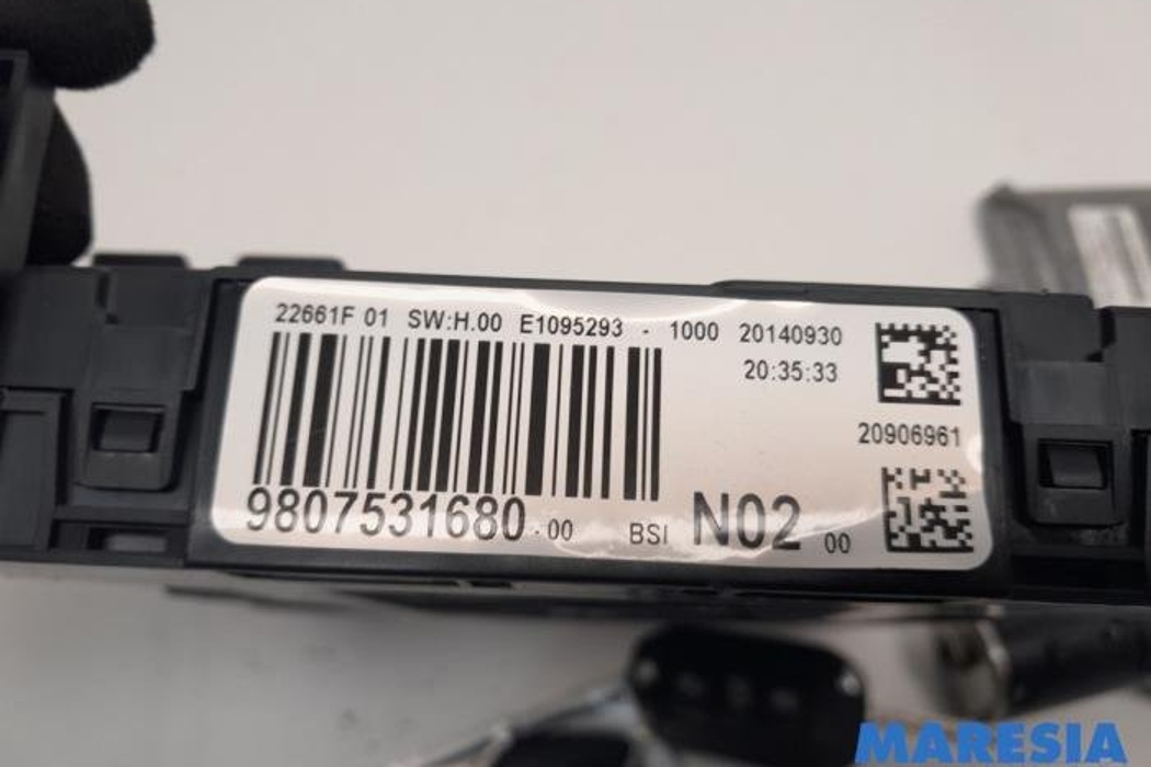 PEUGEOT 208 Peugeot 208 (2012-2015) Motora vadības bloks 9805895780,1612859880,9807531680,1611427780,1663364780,1608682880,9673257480,9663123380,V29035181,1608094980,142370909,20906961 27756664