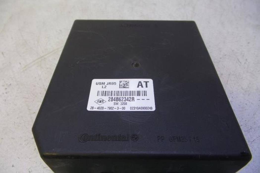 RENAULT Scenic 3 generation (2009-2015) Drošinātāju kārba 284B63106R,284B67587R,284B68455R,284B62342R 27776021