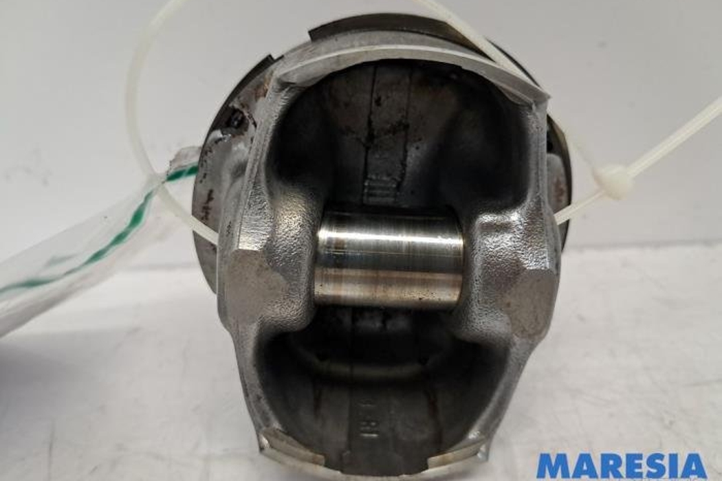 RENAULT Scenic 3 generation (2009-2015) Комплект поршней 120A13783R,120A13783 31983048