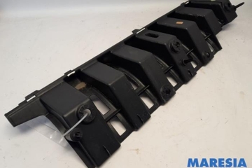 PEUGEOT 3008 1 generation (2010-2016) Citas virsbūves detaļas 9682936080,7416P8 27295005