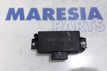 RENAULT Clio 4 generation (2012-2020) Pārkingsensoru vadības bloks 259904115R,303406 27326183