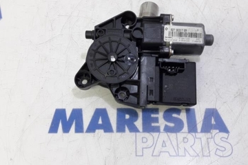 RENAULT Scenic 3 generation (2009-2015) Aizmugurējo labo durvju logu pacēlājs 910836200,827208148R,827200006R,0130822516,915947200,916836200 27342861