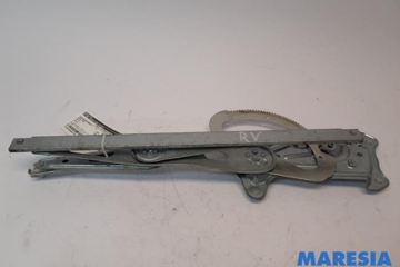 RENAULT Scenic 3 generation (2009-2015) Priekšējo labo durvju logu pacēlājs 807205115R,807200007R,965916102,966025104 27346099