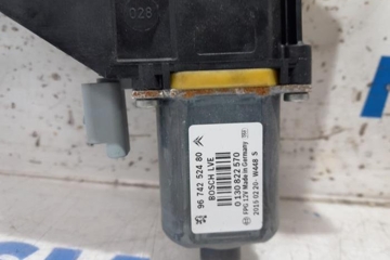 CITROËN C4 Cactus 1 generation (2014-2024) Priekšējo labo durvju logu pacēlājs 9674252480,9810287480,0130822570,9827189380,9833196080 27369285