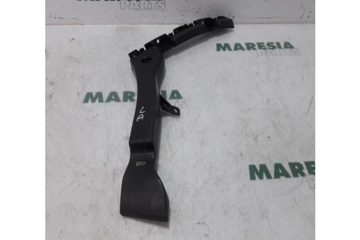 PEUGEOT 3008 1 generation (2010-2016) Aizmugurējā labā bampera stiprinājums 7416P9,9683045680 27375536