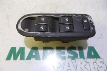 RENAULT Megane 2 generation (2002-2012) Pagrieziena rādītāja mehānisms 8200315033,8200307799,8200315040 27755363