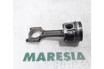 RENAULT Megane 3 generation (2008-2020) Virzuļu komplekts K9K834,120A10625R,7701475074 27772515