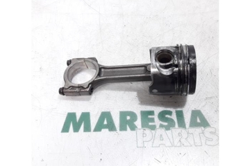 RENAULT Megane 3 generation (2008-2020) Virzuļu komplekts K9K834,120A10625R,7701475074 27772563