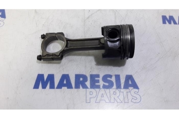 RENAULT Kangoo 2 generation (2007-2021) Pistons Set 120A13546R,120A14373R,120A16598R,7701475074 27782216