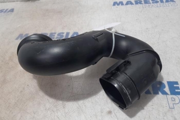 OPEL Vivaro B (2014-2019) Air Intake Tube 165555514R,93451665,1106168S01 27848392