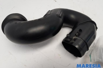 OPEL Vivaro B (2014-2019) Air Intake Tube 165555514R,93451665 27848918
