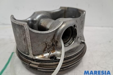 RENAULT Scenic 3 generation (2009-2015) Virzuļu komplekts 120A13783R,120A13783 31983048