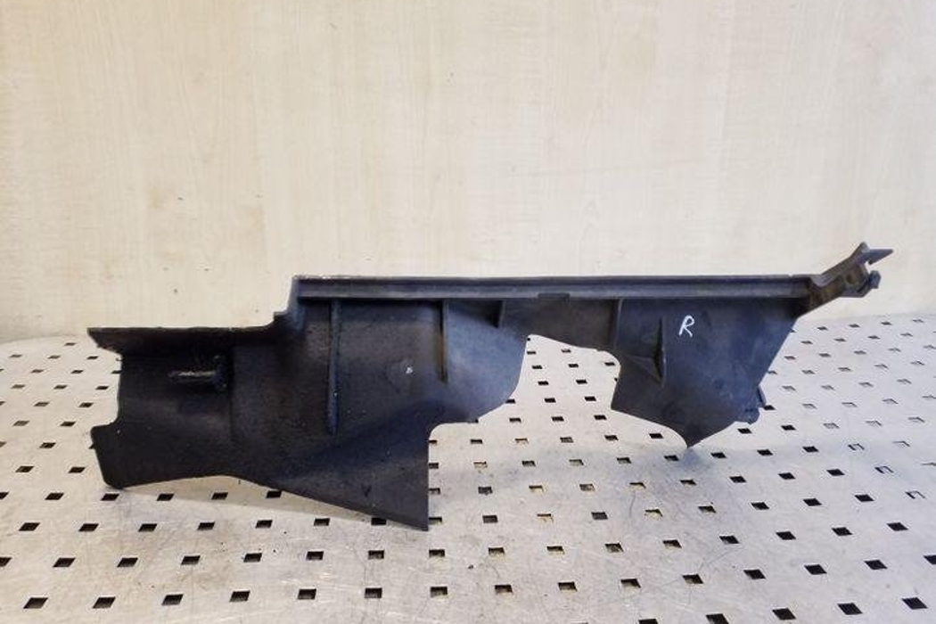 RENAULT Megane 3 generation (2008-2020) Radiator air diverter 214984917R 26146542