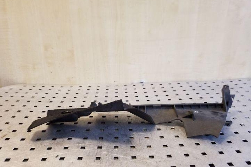 RENAULT Megane 3 generation (2008-2020) Radiator air diverter 214984917R 26146542