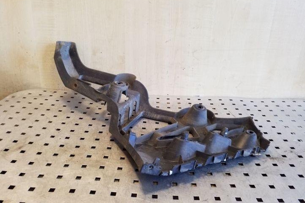 RENAULT Megane 3 generation (2008-2020) Rear Left Bumper Bracket 0001032274 26146804