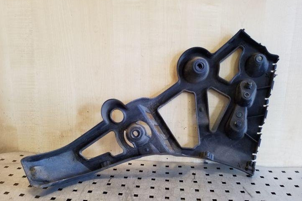 RENAULT Megane 3 generation (2008-2020) Rear Left Bumper Bracket 0001032274 26146804