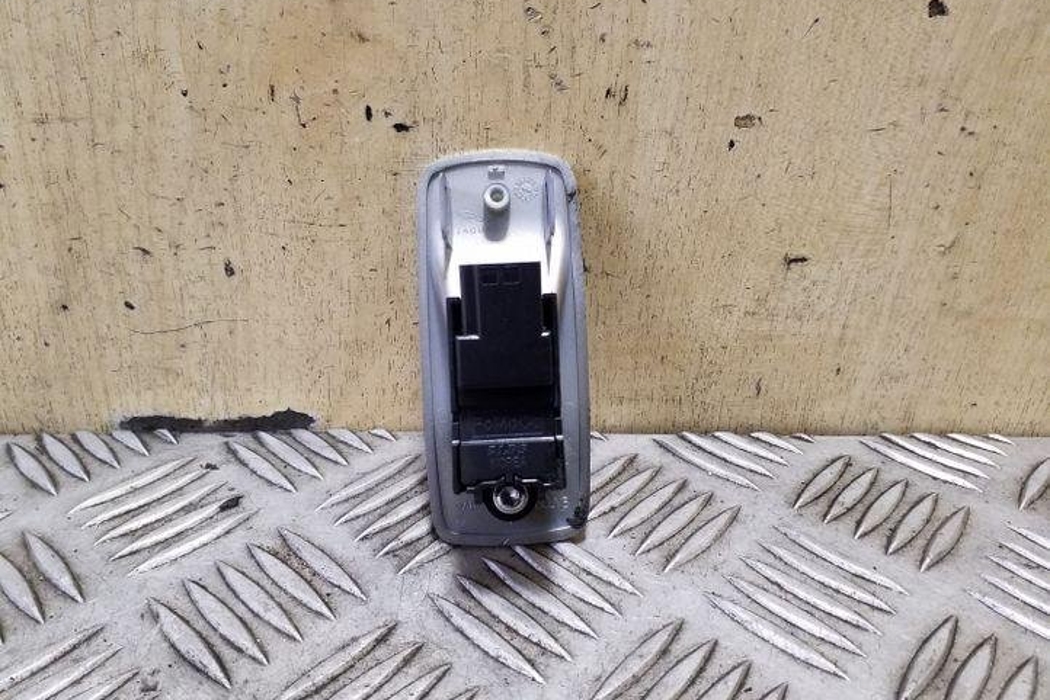 JAGUAR XF 1 generation  (2011-2016) Rear Left Door Window Control Switches AW9314717AB 26186404