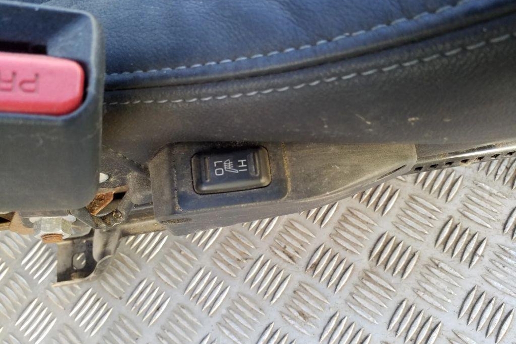 MITSUBISHI ASX 1 generation (2010-2020) Front Left Seat 32160003