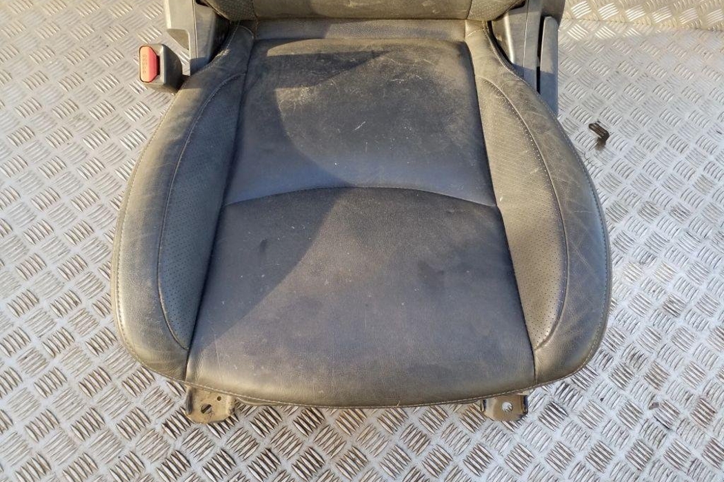 MITSUBISHI ASX 1 generation (2010-2020) Front Left Seat 32160003