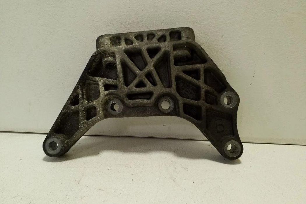 LAND ROVER Range Rover Evoque L538 (1 gen) (2011-2020) Gearbox Mount Bracket BJ327M125BA 32162471