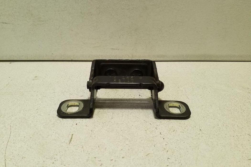 JEEP Cherokee 4 generation (KK) (2007-2013) Kreisās puses bagāžnieka eņģe 14265580AD 32164564