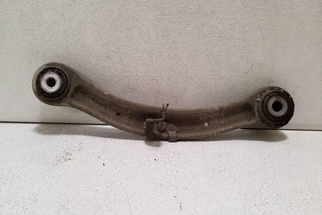 VOLKSWAGEN Touareg 2 generation (2010-2018) Rear Left Arm 7L0505375A 32169759