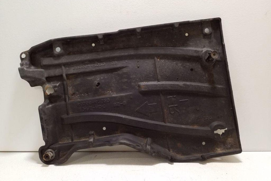 TOYOTA Prius 3 generation (XW30) (2009-2015) Задняя средняя нижняя защита 5816647020,5816612020 32172692