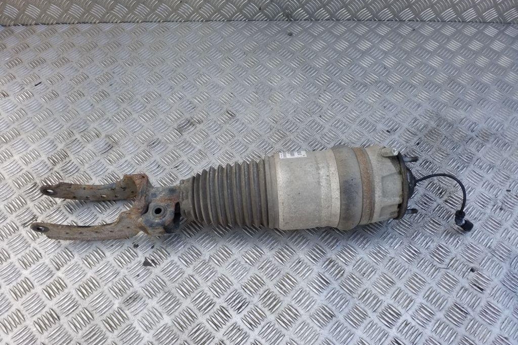 PORSCHE Cayenne 958 (2010-2018) Pneimatiskais / gaisa spilvens 7P5616404AD,7P5616040AJ 32176053