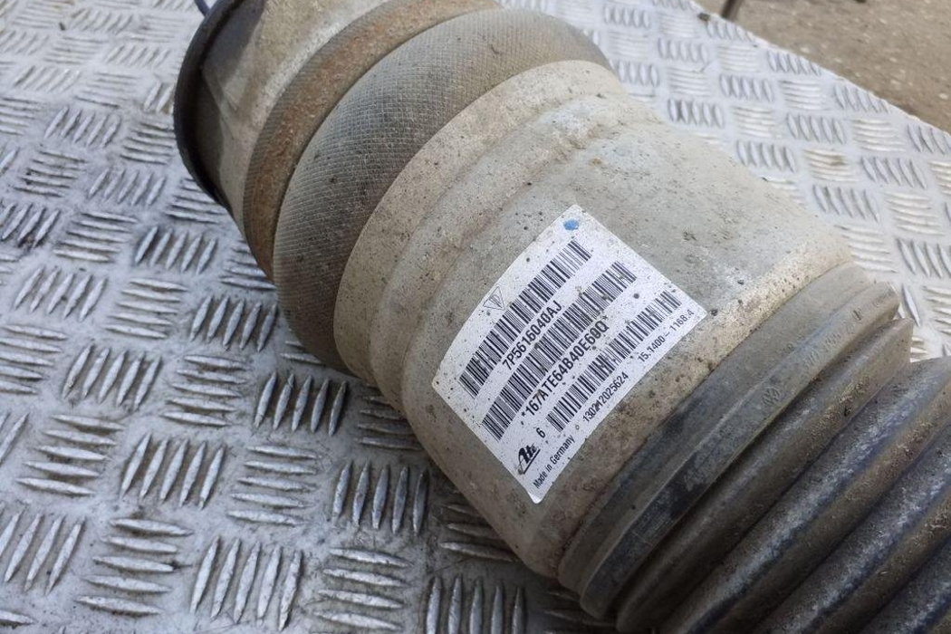 PORSCHE Cayenne 958 (2010-2018) Pneimatiskais / gaisa spilvens 7P5616404AD,7P5616040AJ 32176053