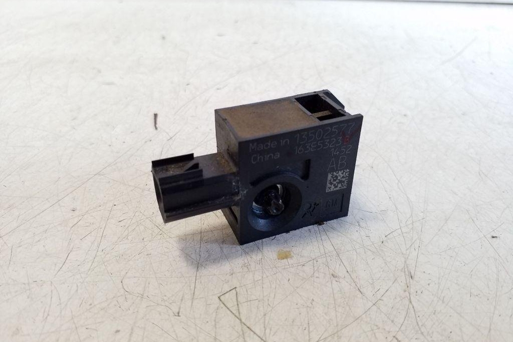 CHEVROLET Captiva 1 generation (2006-2018) Rear Left Crash  Sensor 13502577 32179848