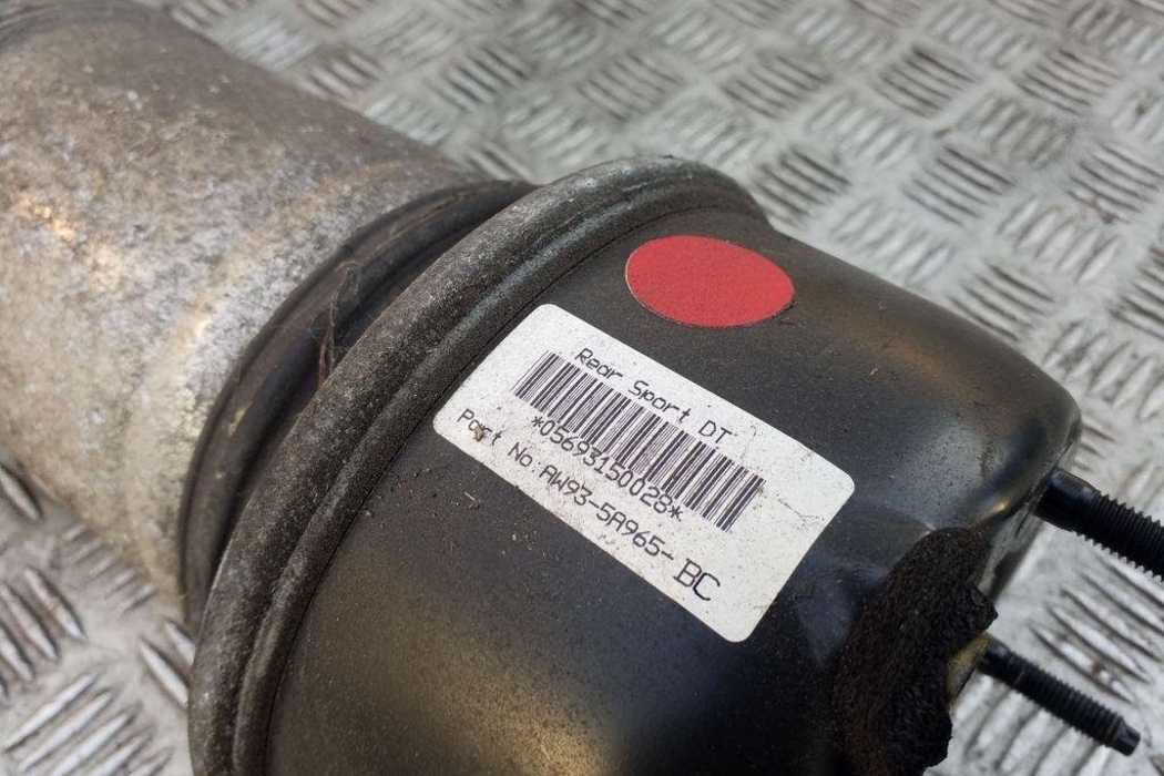 JAGUAR XJ 4 generation (X351)  (2015-2020) Rear Left Air Suspension Cushion AW935A965BC 32182229
