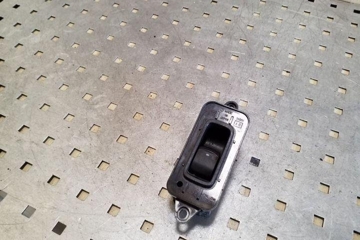 SUBARU Outback 3 generation (2003-2009) Front Right Door Window Switch 94266AG030 26072056