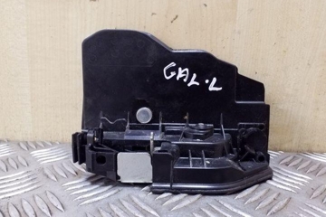 BMW 3 Series E90/E91/E92/E93 (2004-2013) Aizmugurējo kreiso durvju slēdzene 7202147 26127960