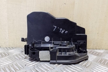 BMW X6 E71/E72 (2008-2012) Aizmugurējo kreiso durvju slēdzene 7202147 26143960