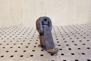 AUDI A4 B8/8K (2011-2016) Exhaust Hanger Bracket 8D0253147G 26188182
