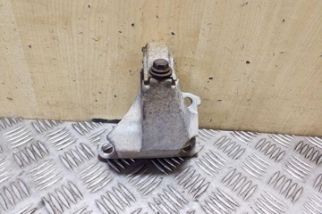 RENAULT Trafic 3 generation (2014-2023) Кронштейн оси 397743031R 32153665
