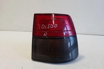 SEAT Toledo 2 generation (1999-2006) Фонарь задний правый 6R0142795 32159978