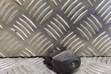 RENAULT Megane 1 generation (1995-2003) Кнопка стеклоподъемника передней правой двери 32160658