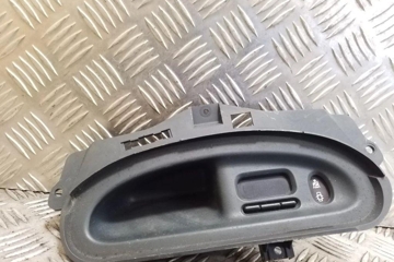 RENAULT Megane 1 generation (1995-2003) Navigationsdisplay 7700840351 32160967