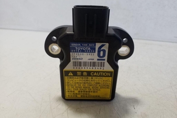 TOYOTA Prius 3 generation (XW30) (2009-2015) ABS control unit 8918348030 32172503