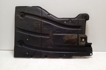 TOYOTA Prius 3 generation (XW30) (2009-2015) Задняя средняя нижняя защита 5816547020,5816512090 32172684
