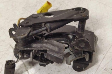 BMW 5 Series F10/F11 (2009-2017) Bonnet Lock 7184441 30580632