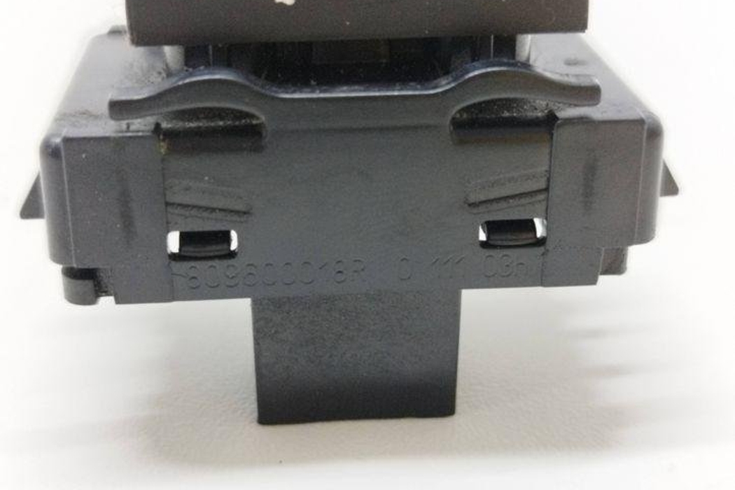 RENAULT Scenic 3 generation (2009-2015) Кнопка стеклоподъемника передней левой двери 809600018R 22692723