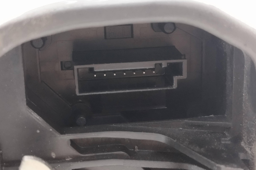 BMW 5 Series E60/E61 (2003-2010) Aizmugurējo kreiso durvju slēdzene 7036171 27811136