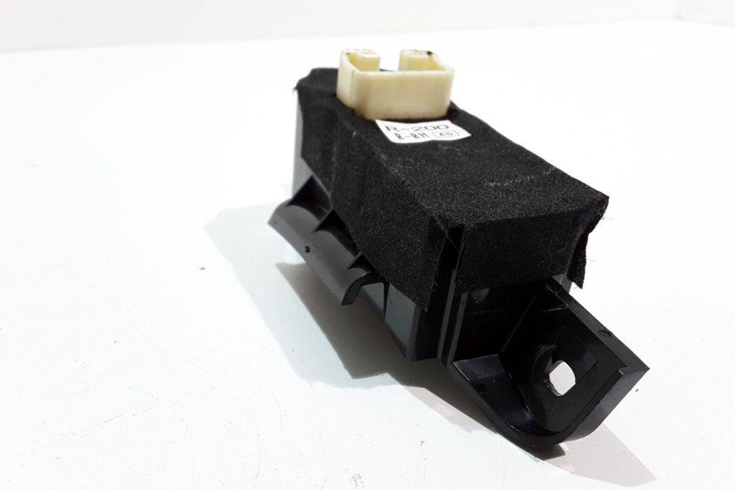 SUBARU Legacy 4 generation (2003-2009) Rear Right Door Window Control Switch 32390011