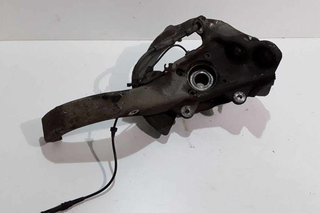 BMW X5 E70 (2006-2013) Front Left Wheel Hub 16193510L 32390569
