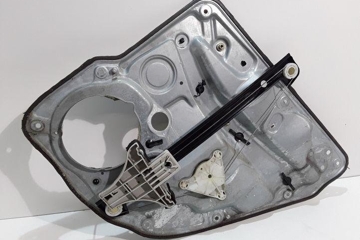 VOLKSWAGEN Golf 4 generation (1997-2006) Aizmugurējo labo durvju logu pacēlājs 1J4839755A 22681941