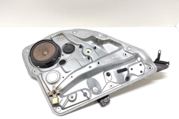 VOLKSWAGEN Golf 4 generation (1997-2006) Aizmugurējo labo durvju logu pacēlājs 1J4839755A 22718959