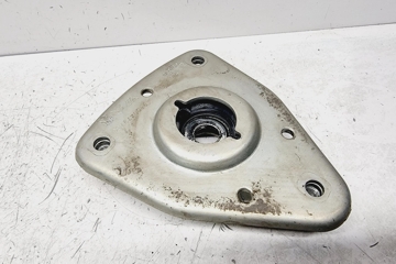 PEUGEOT 2008 2 generation (2019-2023) Front Right Shock Absorber Bracket 9800479780 30224325
