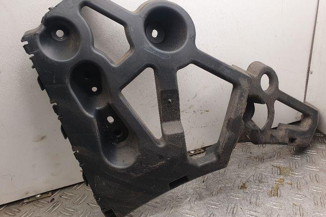 RENAULT Megane 3 generation (2008-2020) Aizmugurējā kreisā bampera stiprinājums 850450010R,0001032274 24161873